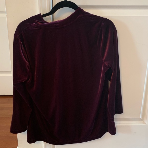Lands End Velvet Top - Picture 2 of 5